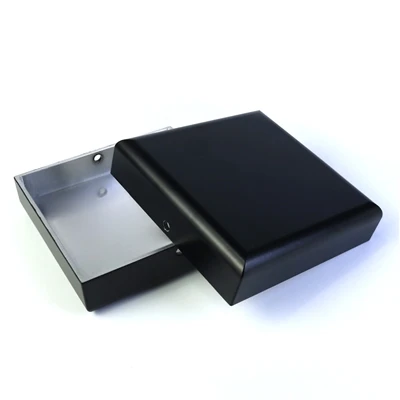 Cover personalizzate per chassis per Mac G4: rivitalizzare una workstation ic...